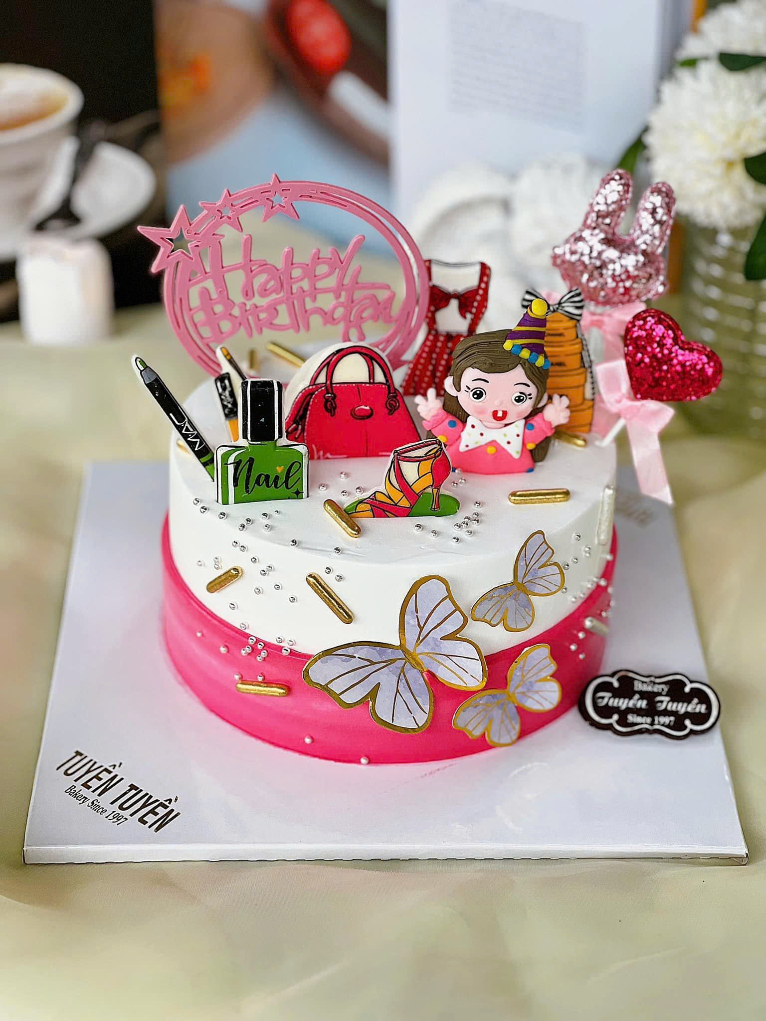 Mẫu bánh điệu đà cho các nàng dịp đặc biệt 